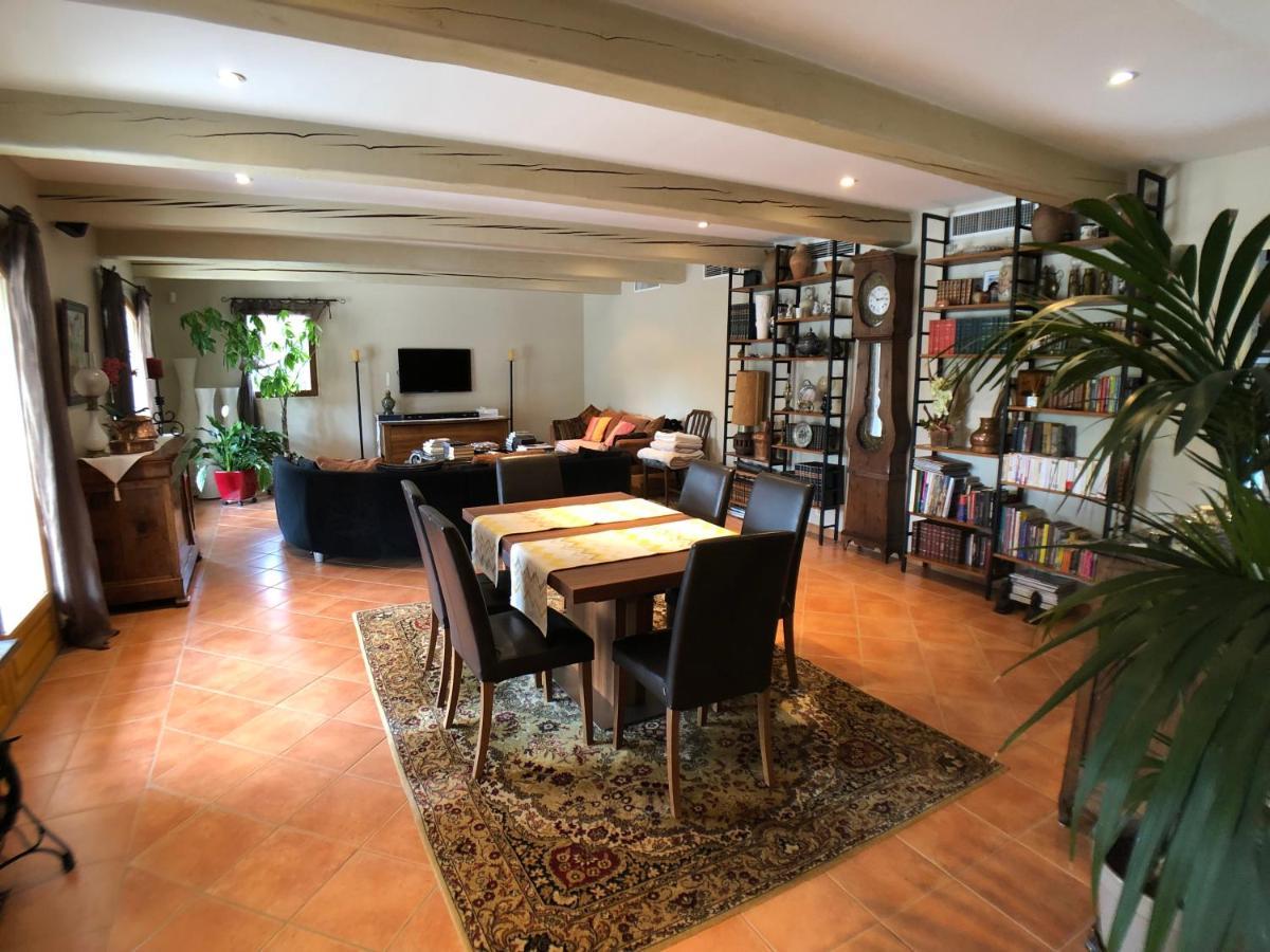 Villa Des Pies Fayence Bagian luar foto