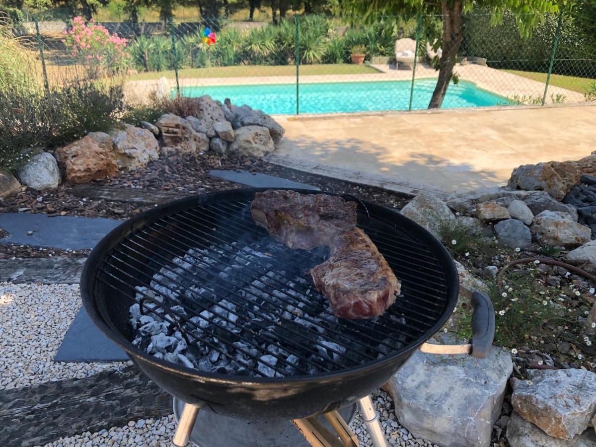 Villa Des Pies Fayence Bagian luar foto