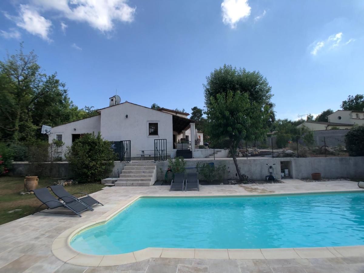 Villa Des Pies Fayence Bagian luar foto