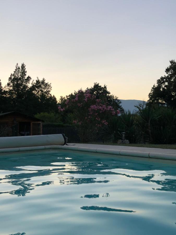 Villa Des Pies Fayence Bagian luar foto