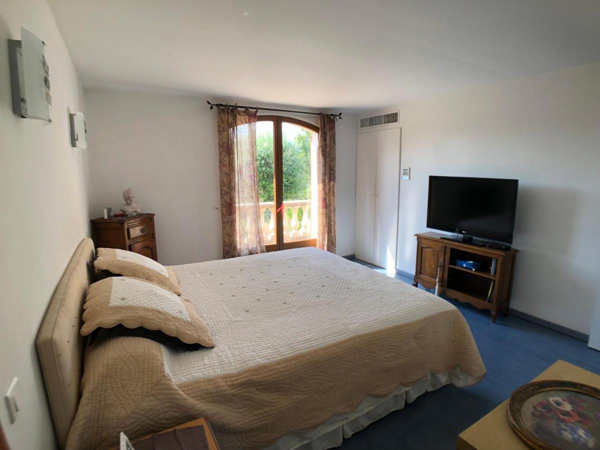 Villa Des Pies Fayence Bagian luar foto