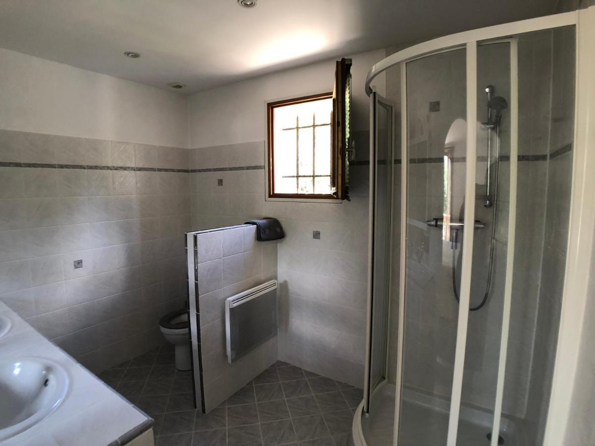 Villa Des Pies Fayence Bagian luar foto